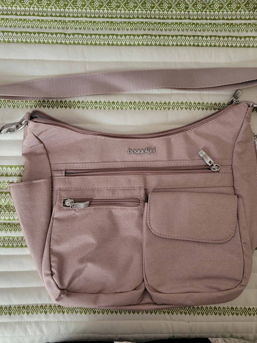 Baggallini Dusty Rose Crossbody with Multiple Front Pockets